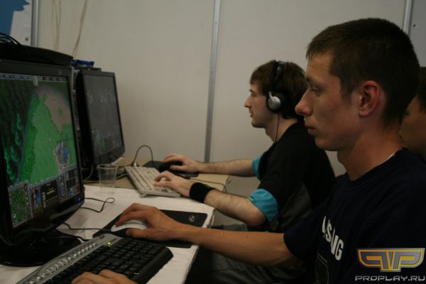 ������ � �2