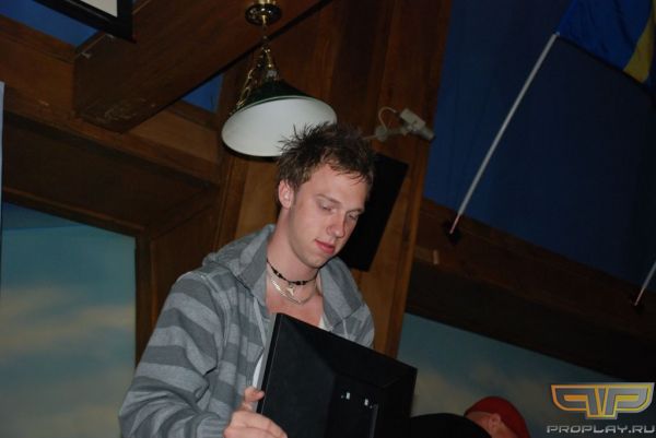 Fnatic`Acrhi ������ ���� �������