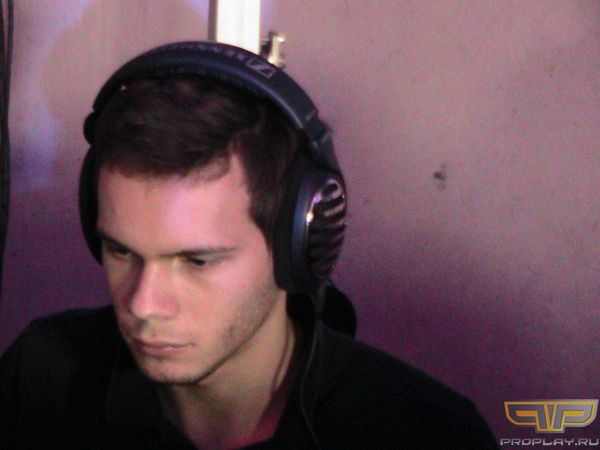 DiNGo ������