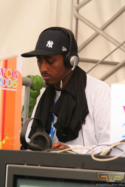 � SpawN-� ����