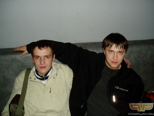 ����������