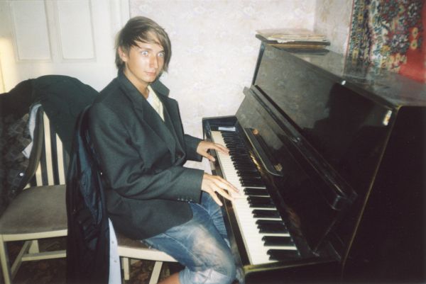 ����� , � ��� ��� aka spot